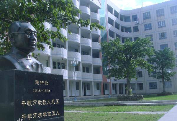 西昌六中地址在哪里？