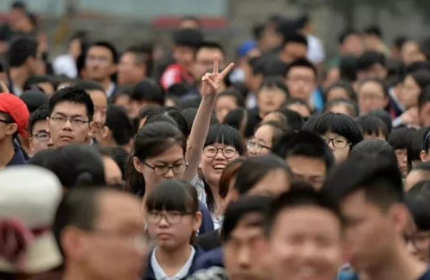 重磅！2019成都中考分?jǐn)?shù)線出來了！