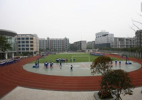 四川大學附屬中學（成都十二中）是怎樣的一所學校？