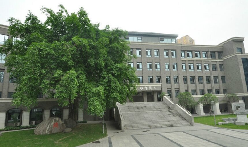 成都樹德中學(xué)校園環(huán)境怎么樣？