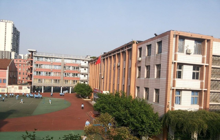 通錦中學(xué)環(huán)境怎么樣？