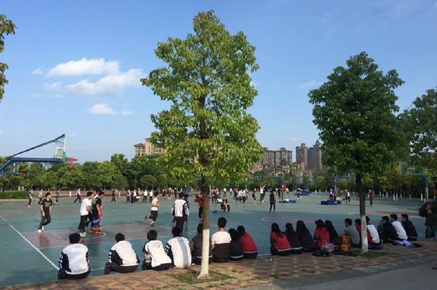 成都三原外國語學校校園環(huán)境怎么樣？