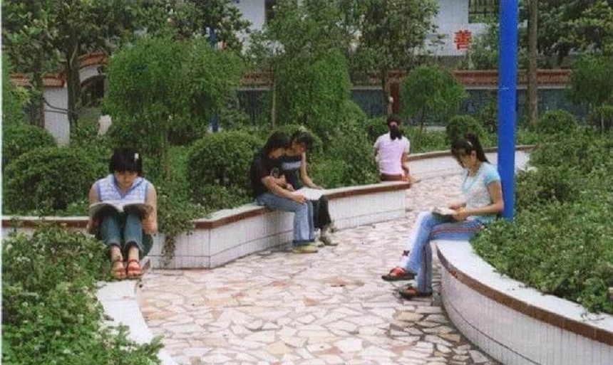 倉山中學怎么樣，這個學校好不好？
