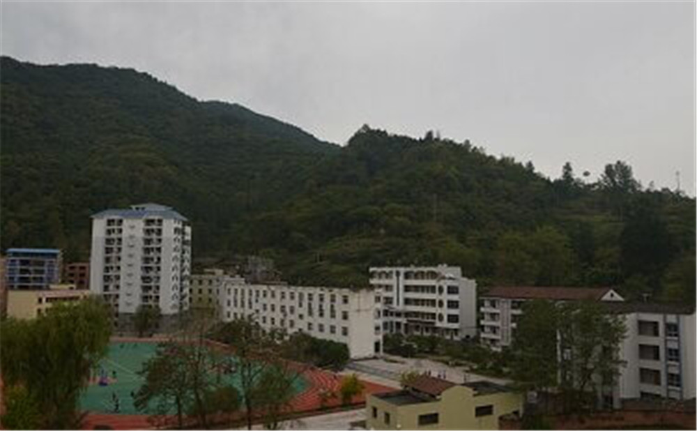 萬源市第二中學(xué)教學(xué)質(zhì)量怎么樣、好不好?