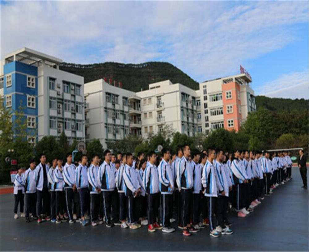 廣元外國語學校2020年學費收費多少錢？