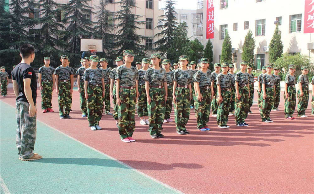 巴中市第七中學學校詳細地址在什么地方？