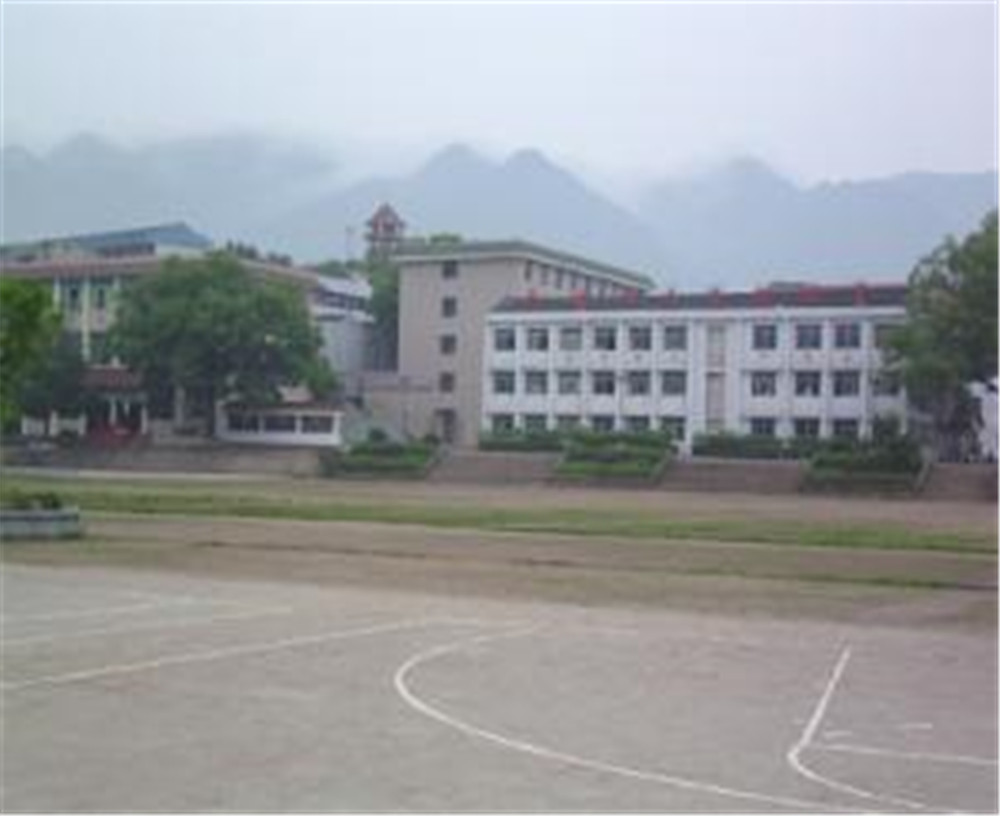 大竹縣文星中學(xué)學(xué)校環(huán)境怎么樣？