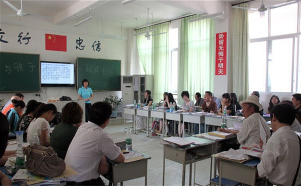 廣安友誼中學(xué)實驗學(xué)校的招辦電話是多少？