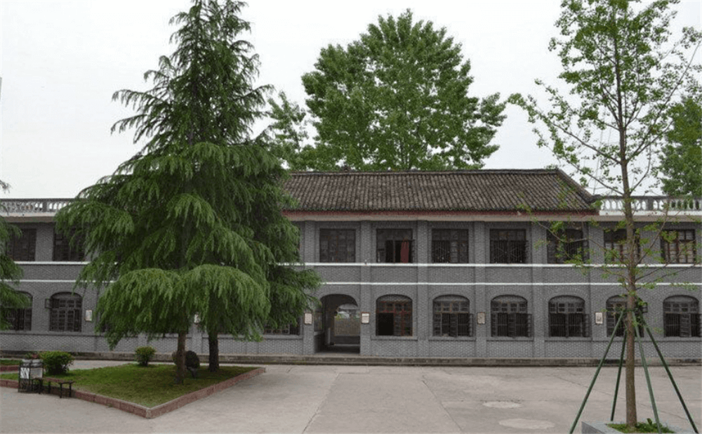 閬中市柏埡中學學校環(huán)境怎么樣？