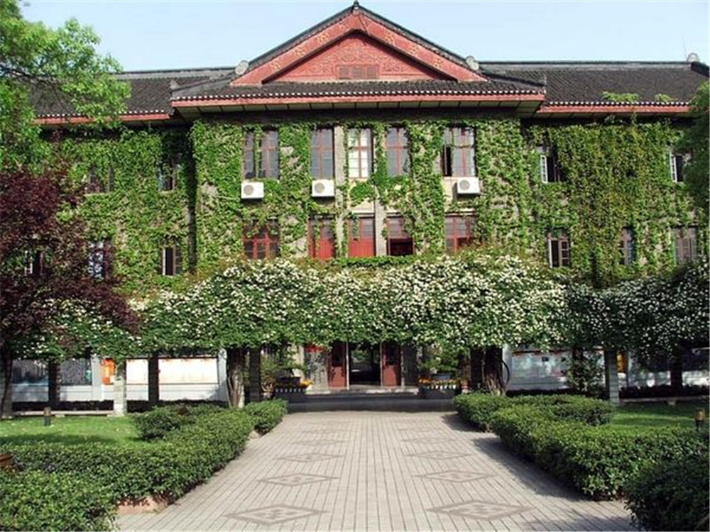 成都市田家炳中學(xué)的升學(xué)率怎么樣？