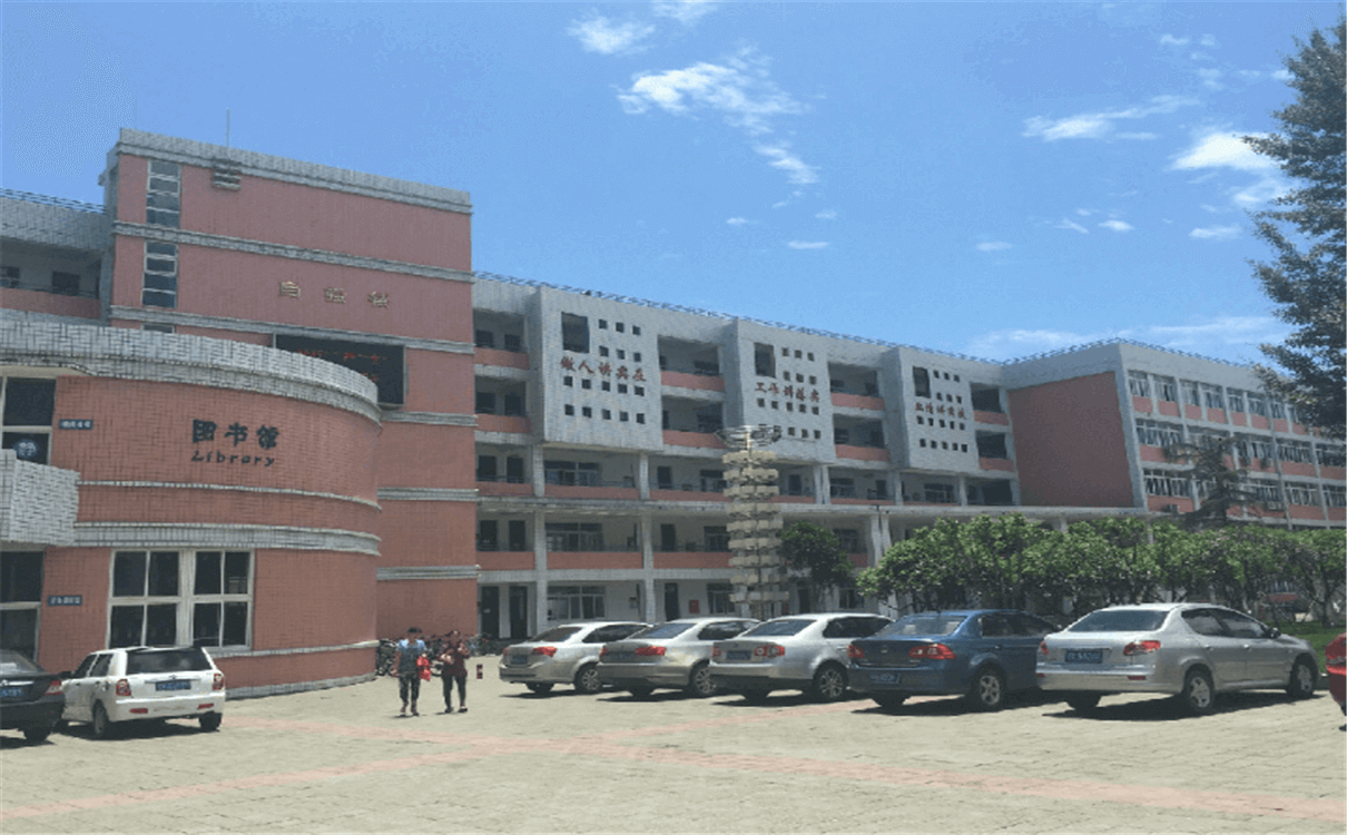 成都市籍田中學高中部的錄取分數(shù)是多少？