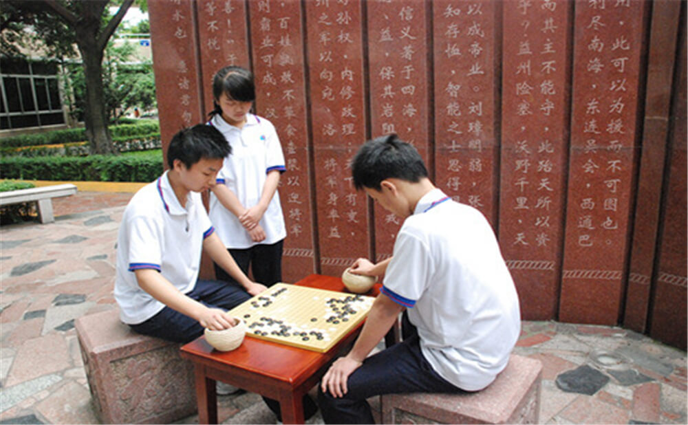 武侯高級中學(xué)的高考升學(xué)率是多少？