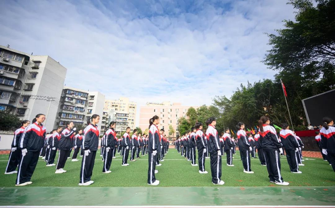 成都西川中學(xué)近三年的錄取分?jǐn)?shù)線是多少？