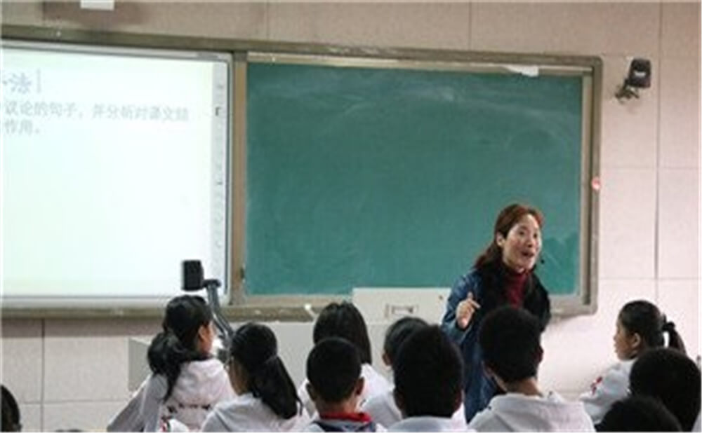成都實驗中學(xué)的高中住宿怎么樣？
