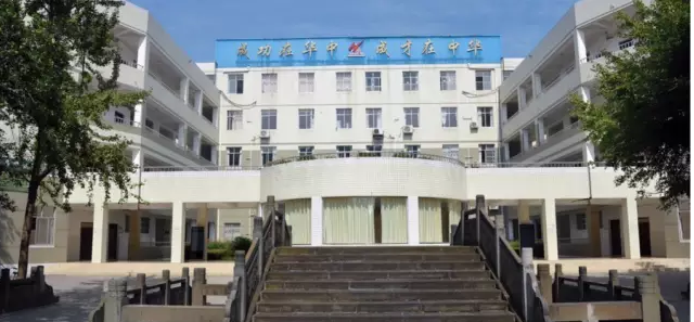 成都市華陽中學(xué)住宿環(huán)境怎么樣？