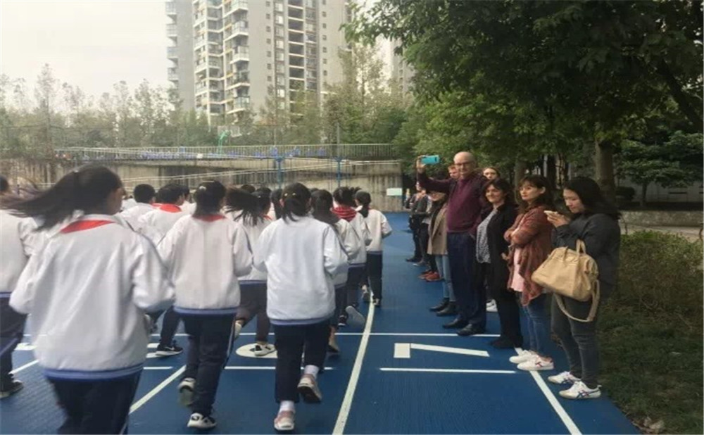 成都市第三中學(xué)本科升學(xué)率是多少？