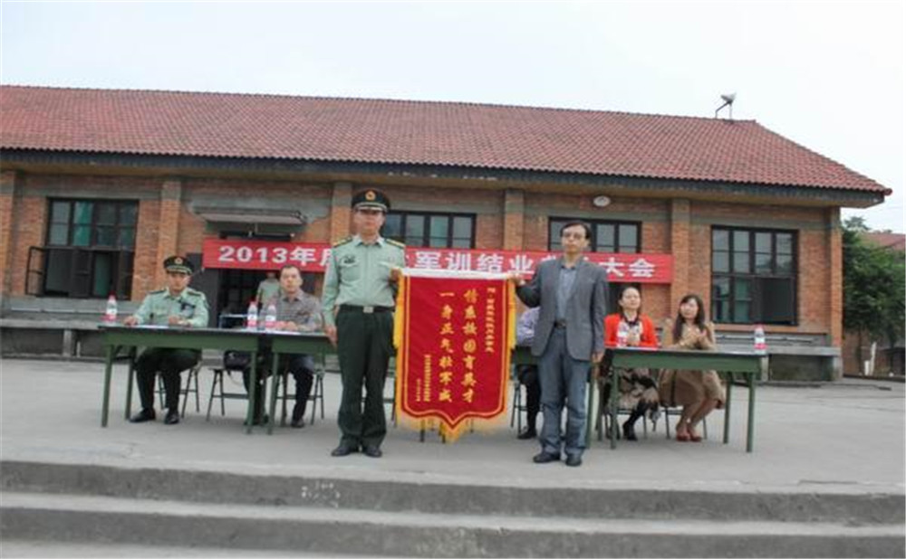 大邑縣實驗中學的高中住宿怎么樣？
