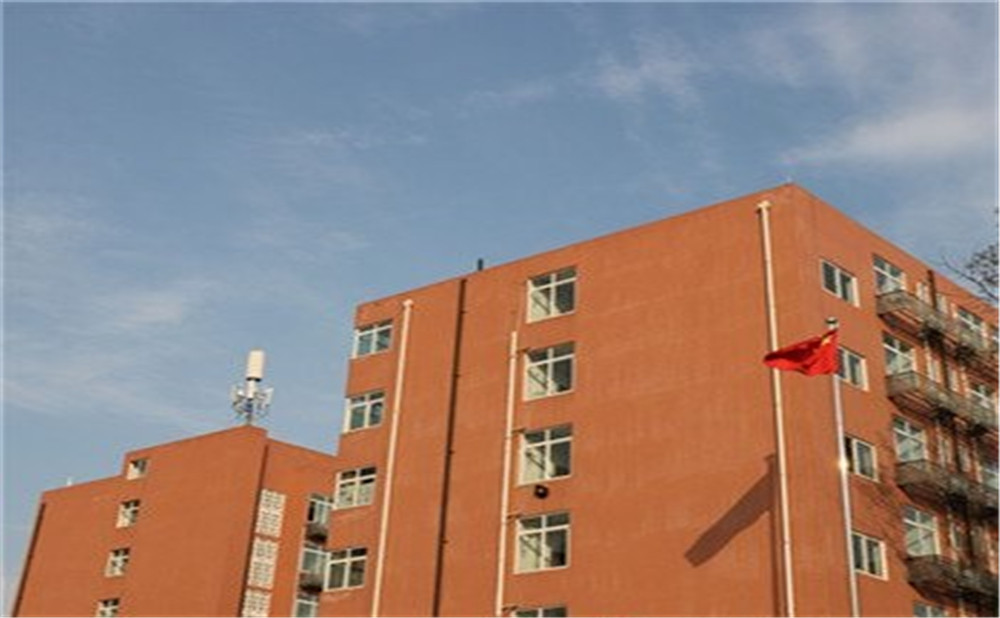 成都實(shí)驗(yàn)中學(xué)高中一年的學(xué)費(fèi)是多少？