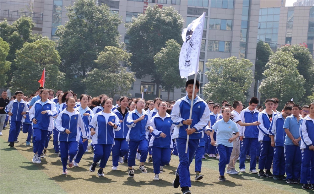 石室天府中學(xué)錄取分?jǐn)?shù)是多少？