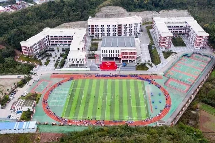 簡陽實驗中學的錄取分數線是多少？