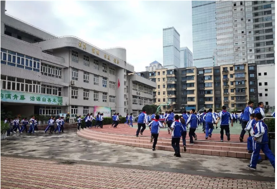 2020成都市第十七中學(xué)的升學(xué)率有多少？