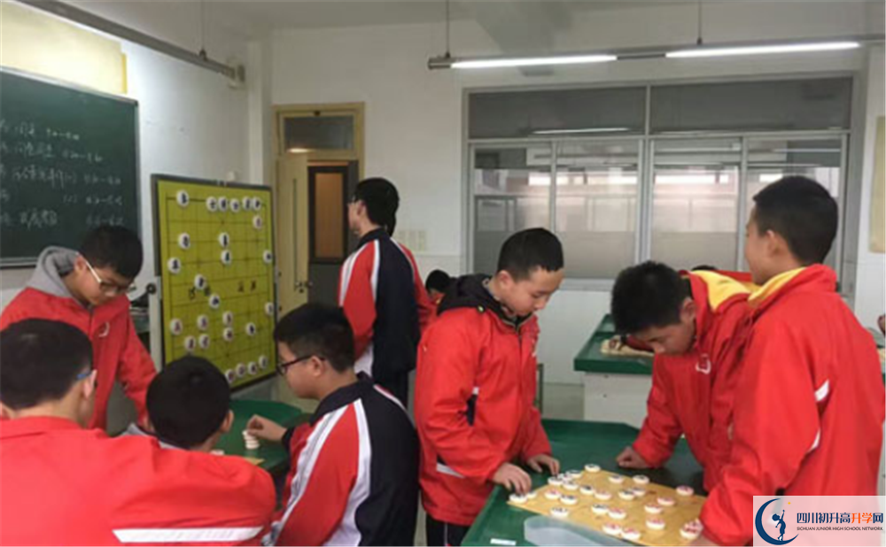 崇慶中學(xué)的高中住宿好不好？