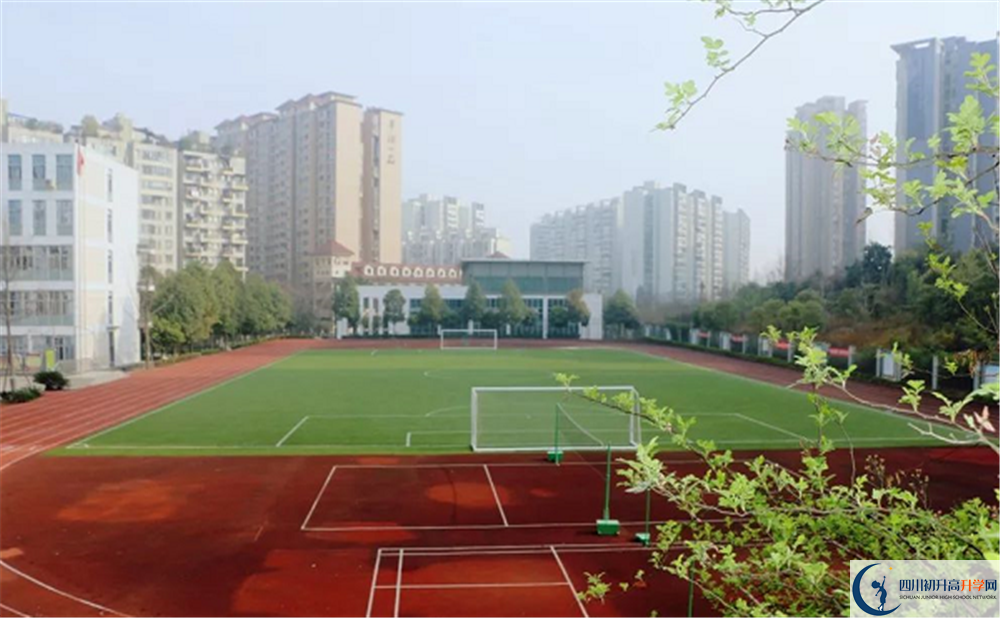 成都市第十七中學(xué)初升高自主招生錄取線是多少？