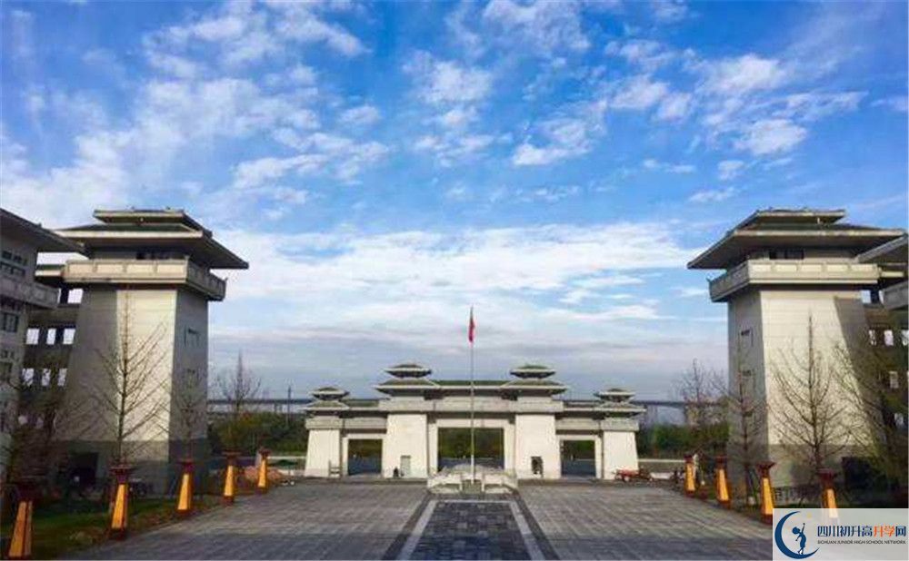 成都石室中學(xué)初升高自主招生錄取線是多少分？