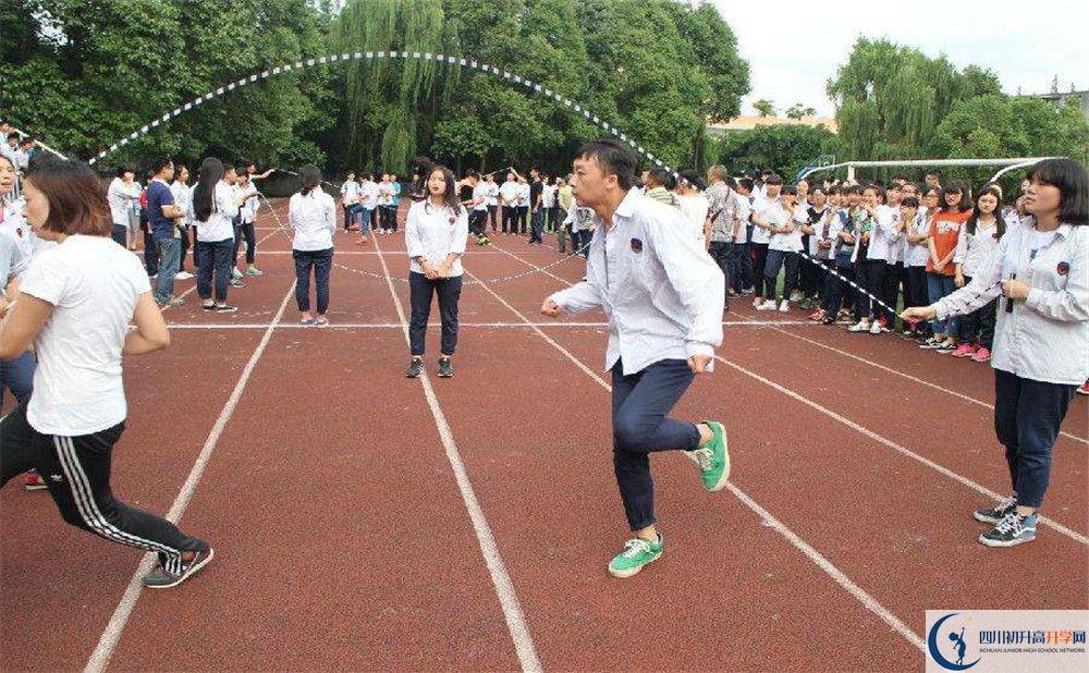 郫縣二中地址怎么走？