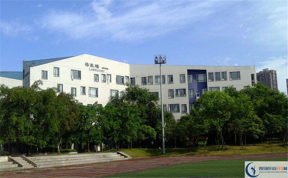 成都實驗外國語學(xué)校（西區(qū)）招生考試科目有哪些？