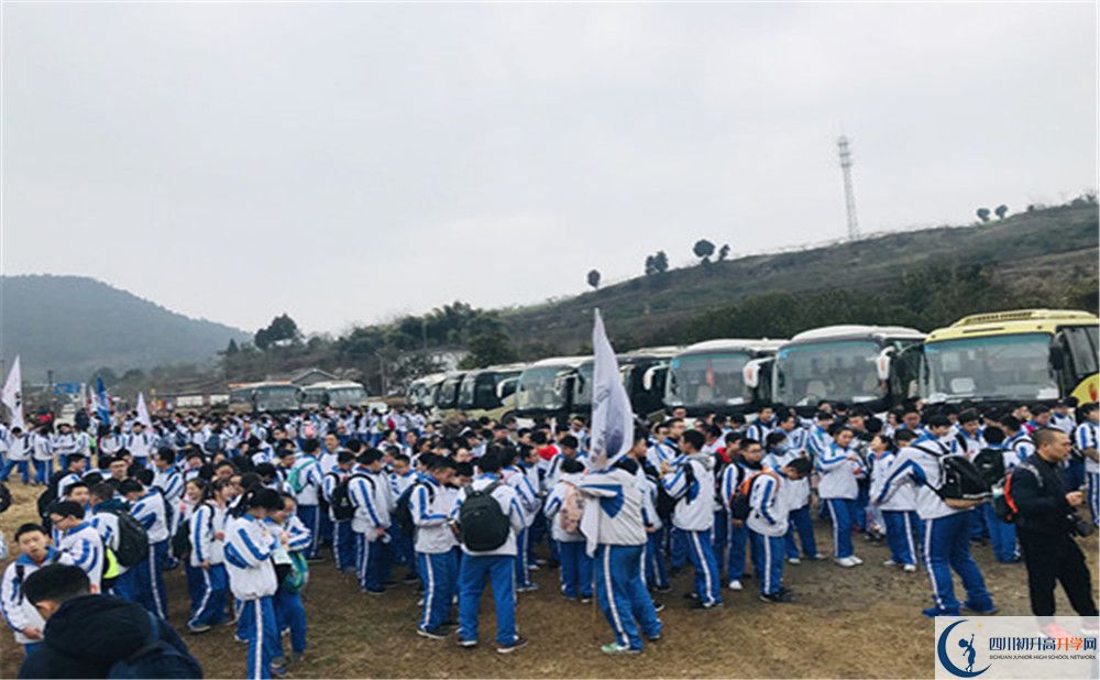成都七中八一學(xué)校是重點(diǎn)中學(xué)嗎？