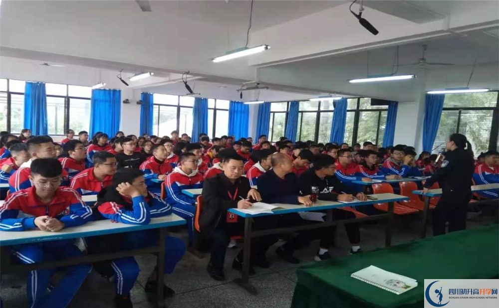 2020成都文武學(xué)校期末試卷數(shù)學(xué)在哪兒看？