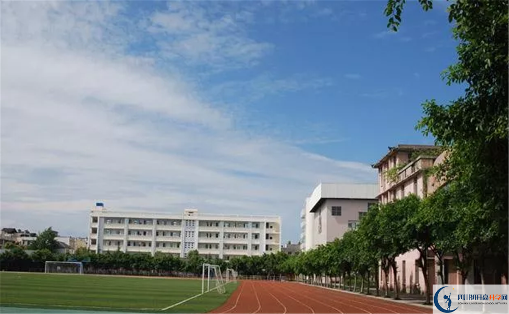 邛崍二中是重點(diǎn)中學(xué)嗎？