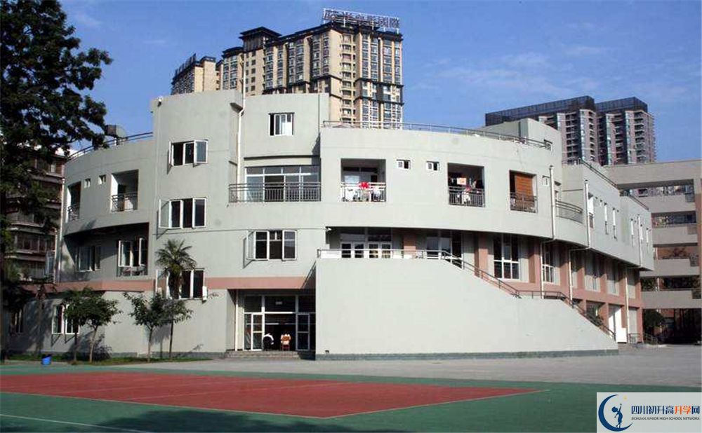 成都市鹽道街中學(xué)高中分班考試難嗎？