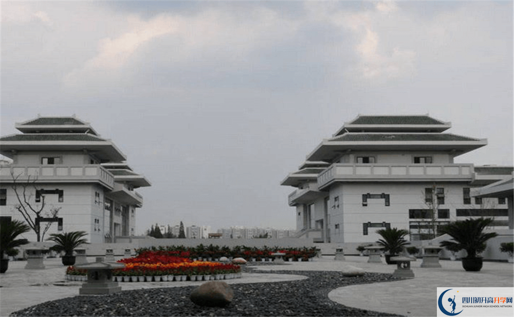 成都石室中學(xué)北湖校區(qū)國(guó)際部怎么考？