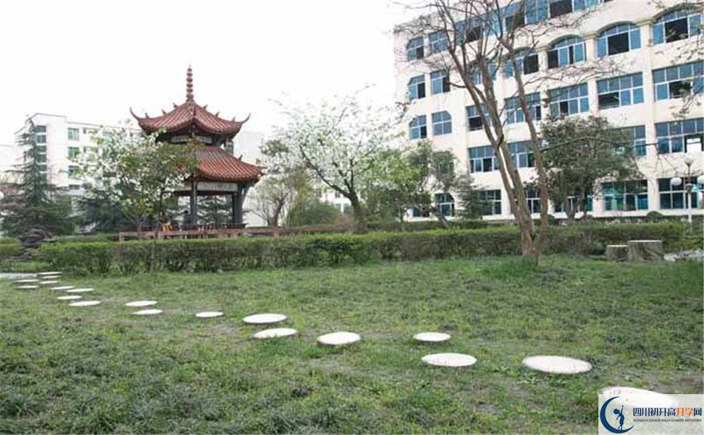 2020都江堰外國語實驗學校高三英語期末試卷在哪看？