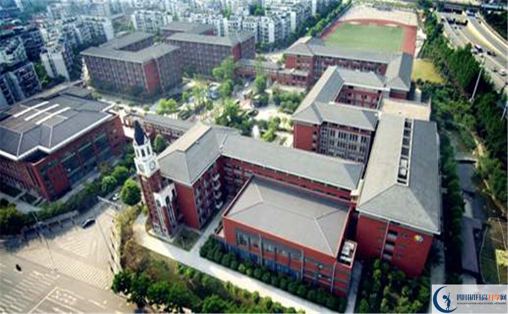 成都七中萬(wàn)達(dá)學(xué)校平行班中考重點(diǎn)率高嗎？