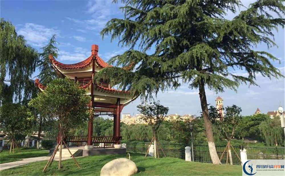 三原外國(guó)語(yǔ)學(xué)校平行班中考重點(diǎn)率是多少？