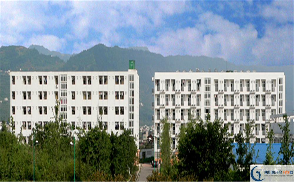 2020年成都市龍泉中學軍訓時間安排在哪看？