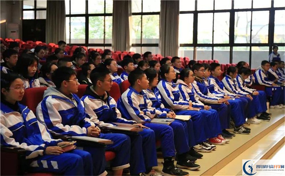 成都石室中學2020年高考人數(shù)是多少？