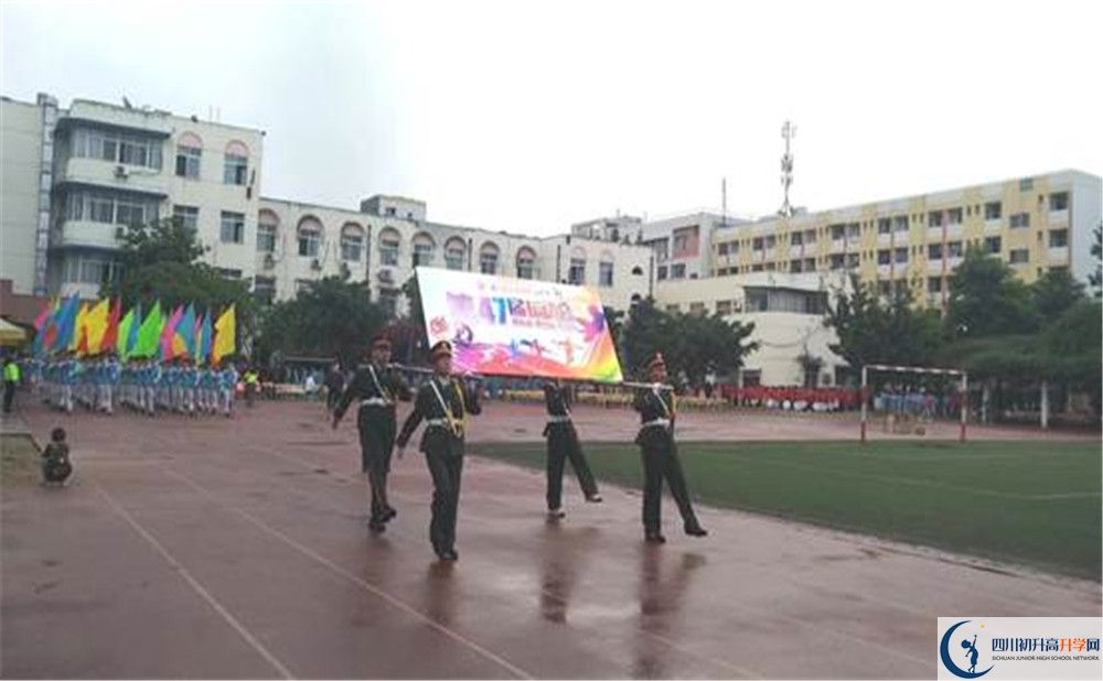 西南交通大學(xué)附屬中學(xué)2020年高考人數(shù)是多少？