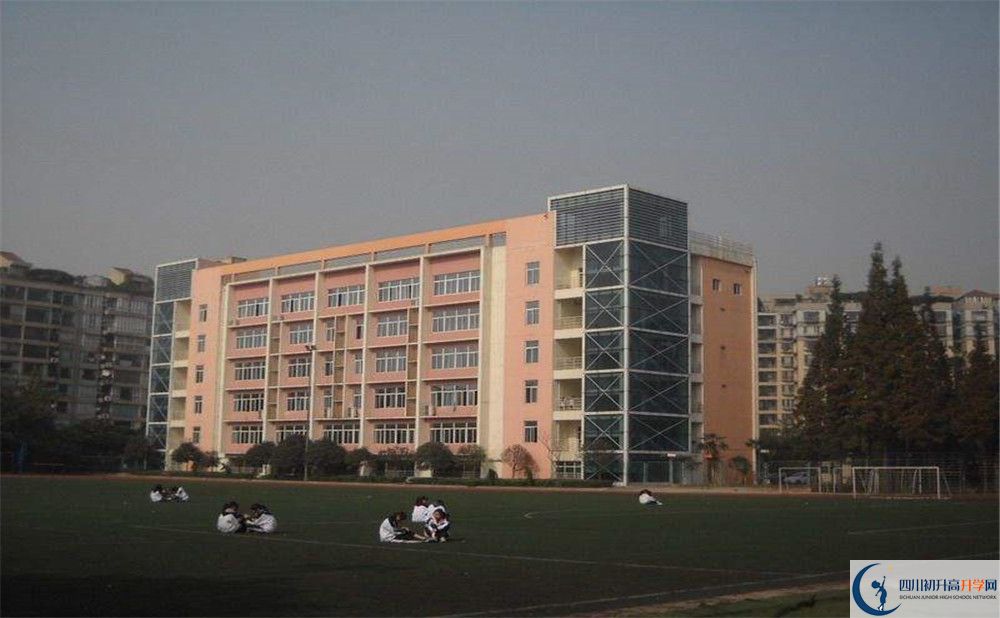 成都十八中2020年高考人數(shù)是多少？