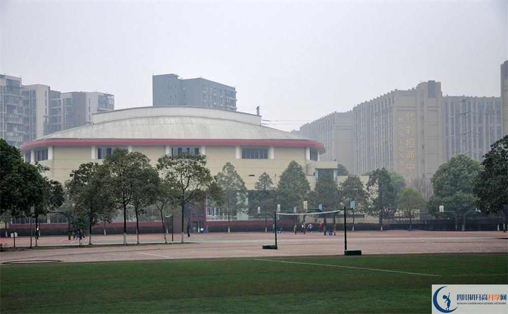 成都外國語學校走讀生作息時間怎么安排？