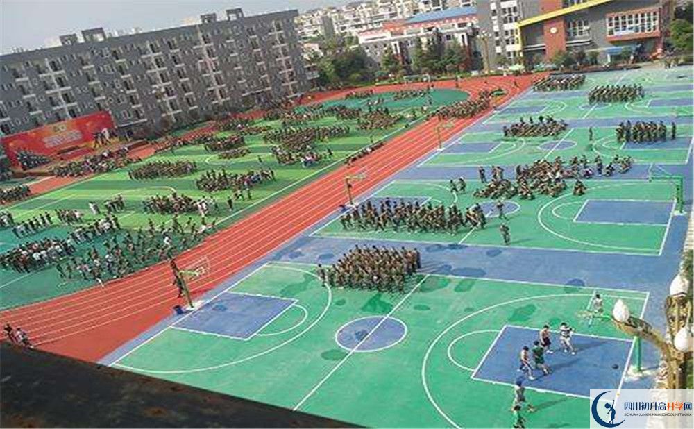 成都鐵路中學(xué)2020年高考人數(shù)是多少？