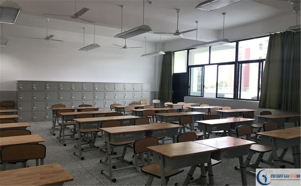 成都西川中學(xué)?高三診斷考試時間怎么安排的？