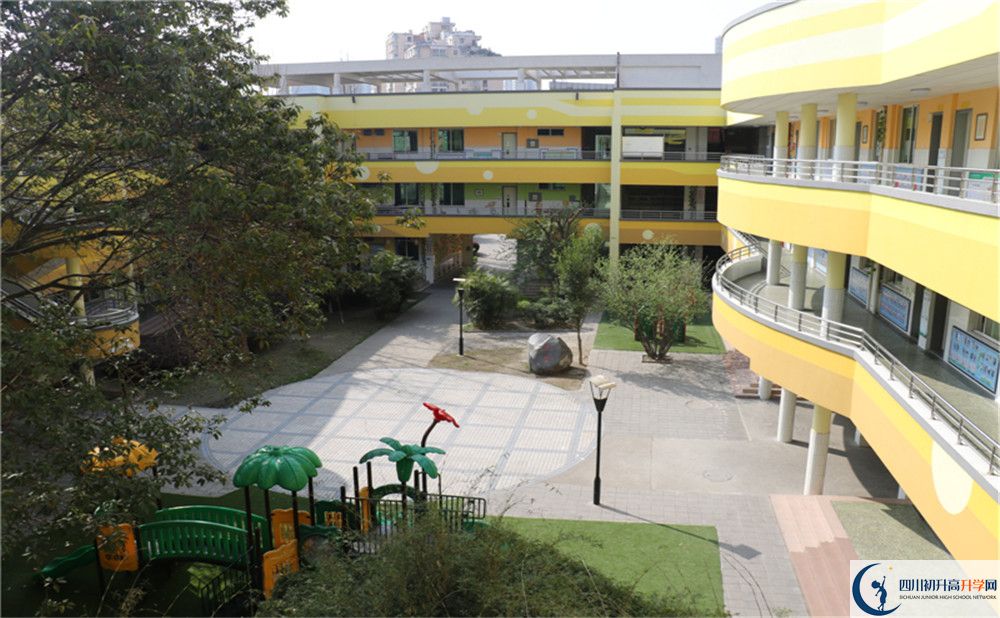 成都南開為明學校在哪？
